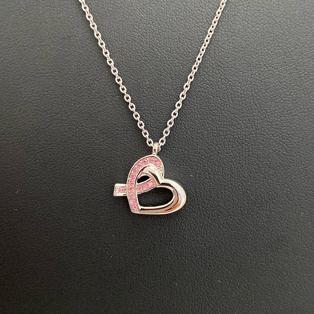 NWOT Breast cancer pink ribbon heart necklace